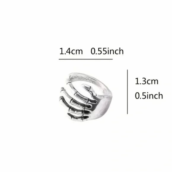 Skeleton hand ear 👂 cuff - Picture 2 of 5